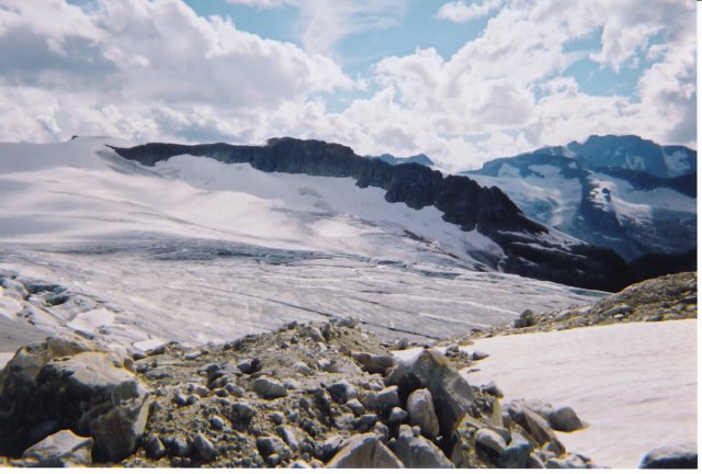 devilleglaciertraverse2002050.jpg